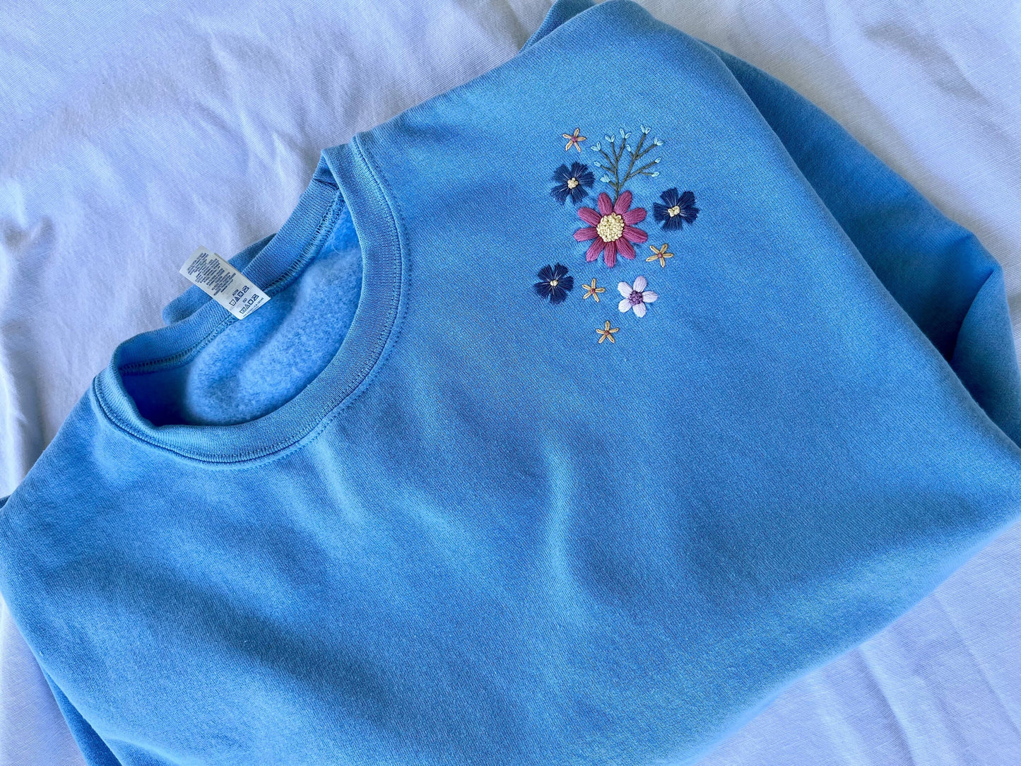Embroidered Sweatshirt | L | Blue Embroidered Crewneck