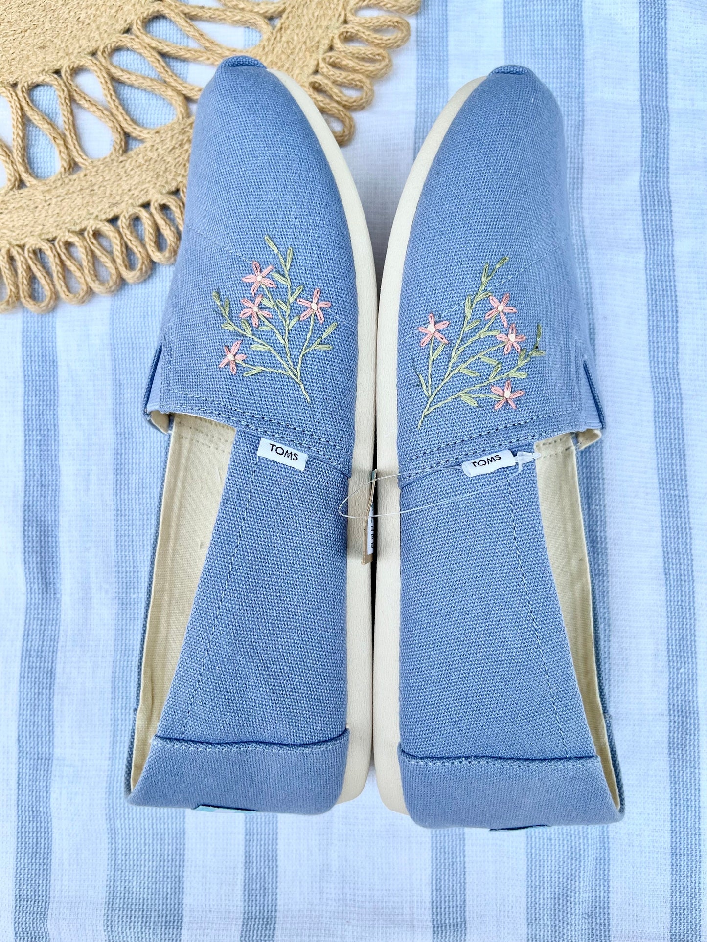 Embroidered TOMS | 9.5 Womens | Floral Shoes