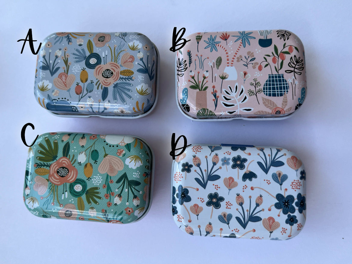 Embroidery Needle Tin | Sewing Notions Box | Needle Storage